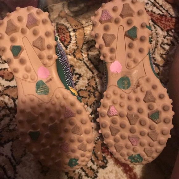 Multi color sneakers, size 8.5 - Picture 3 of 5